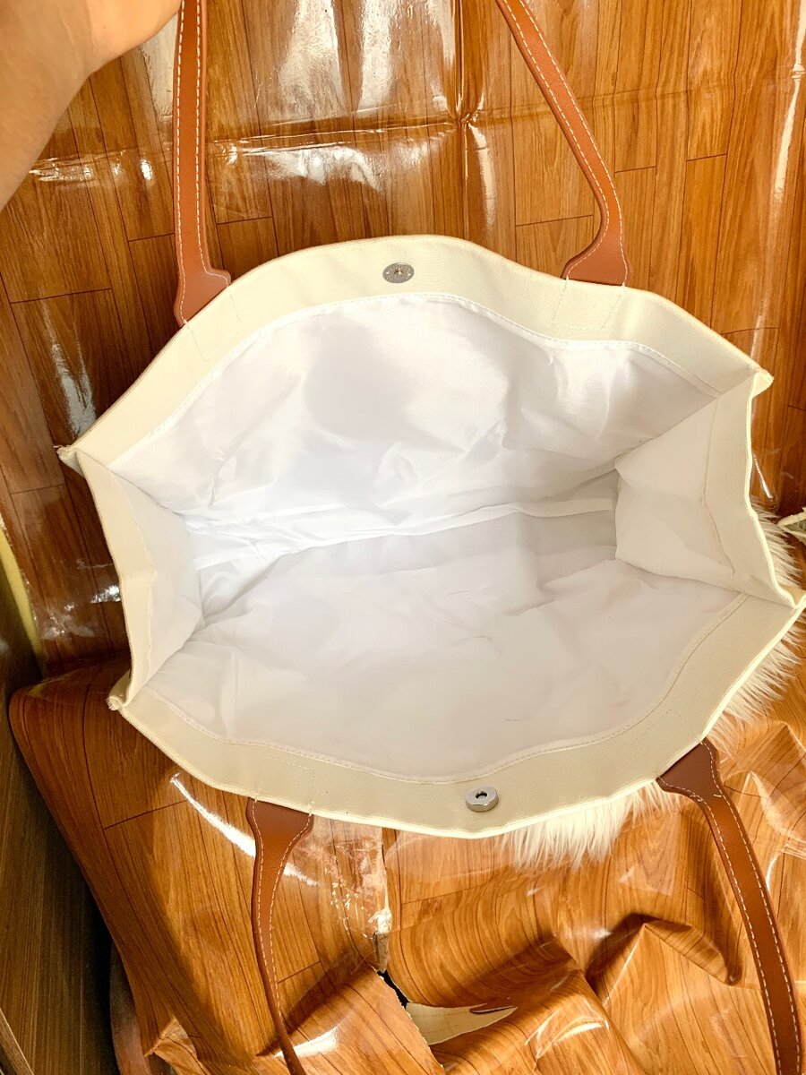 Spacious Tote Bag