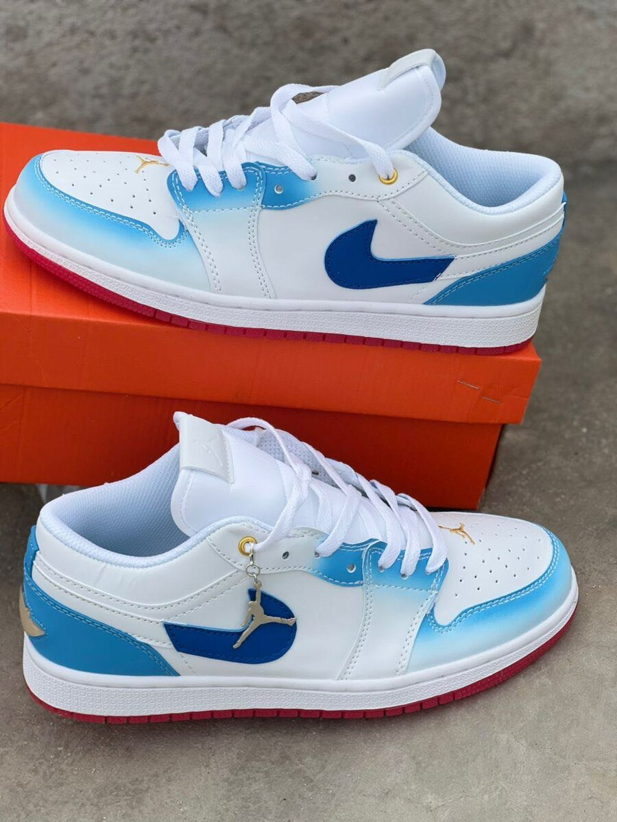 Air Jordan 1 Low