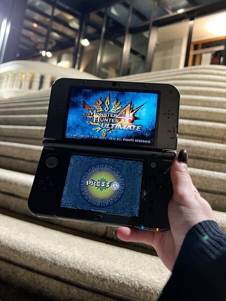 Nintendo 3DS XL