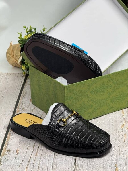 Leather half shoes