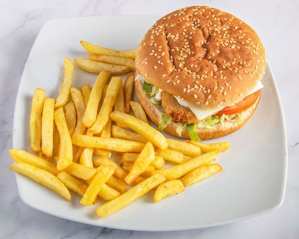 Burger au Poulet avec Frites