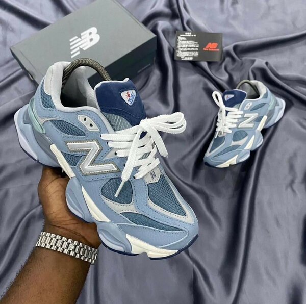 Nike Sneaker