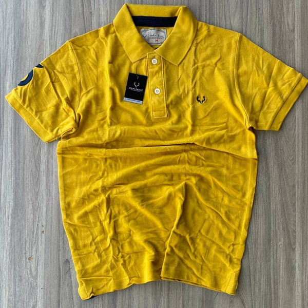 T-shirt jaune
