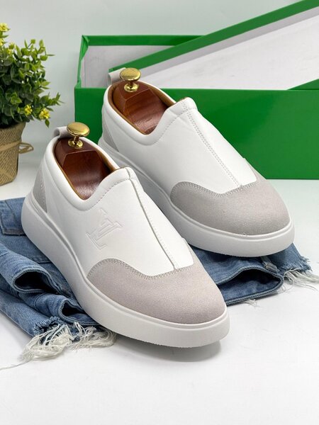 LOUIS VUITTON EASY WEAR ALL WHITE