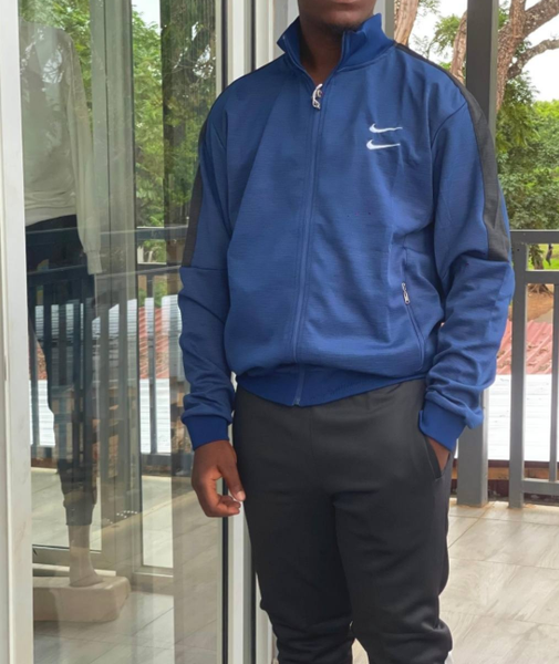 Tracksuits readily 