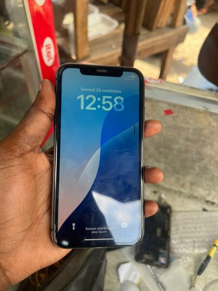 iPhone 11