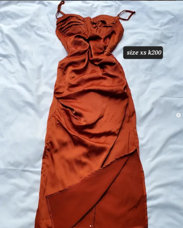 orange dress