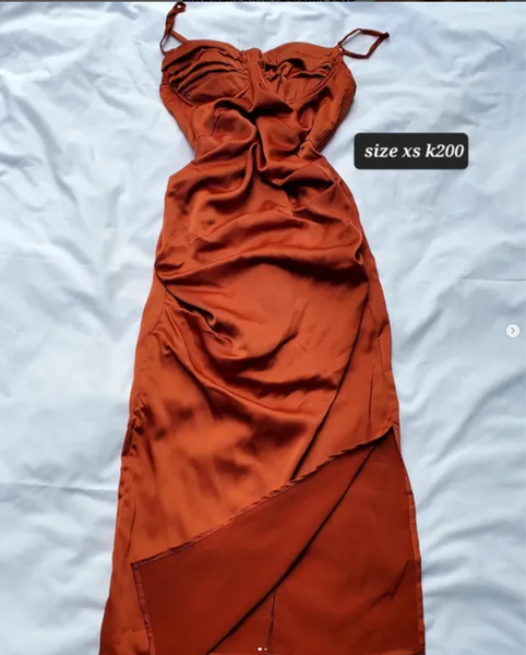 orange dress