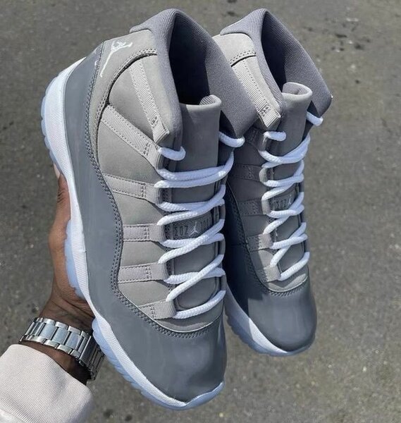 JORDAN11  RETRO