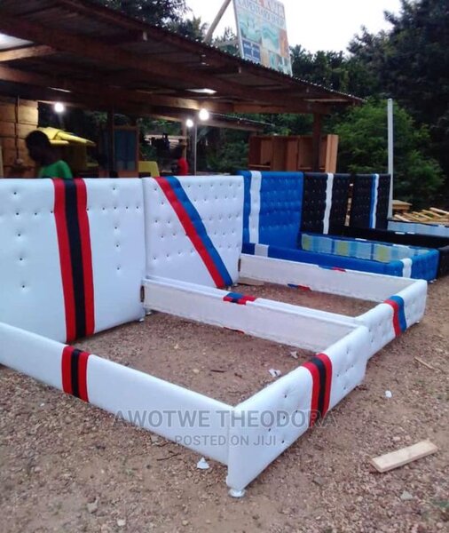Double bed frame