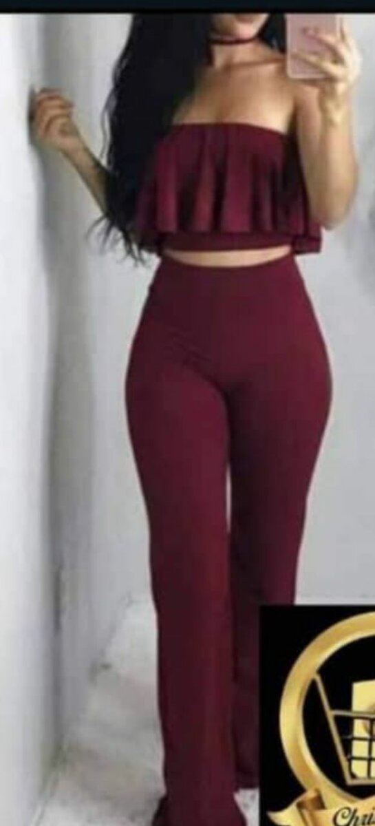 Tenue chic bordeaux femme