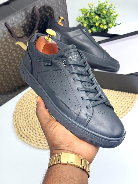 BOSS ALL BLACK