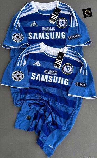 MAILLOTS NOUVELLE GÉNÉRATION