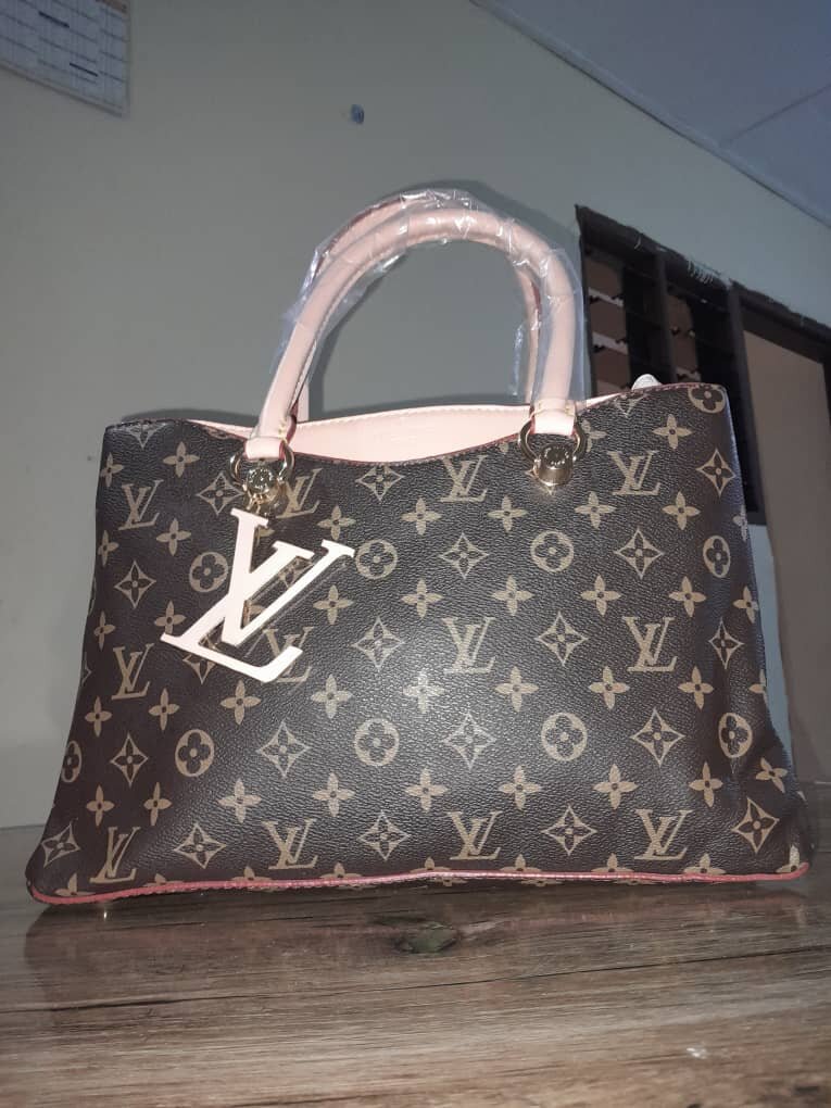 Sac à main luxe monogramme