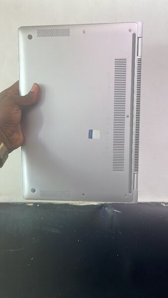 ELITE BOOK 1030 G3