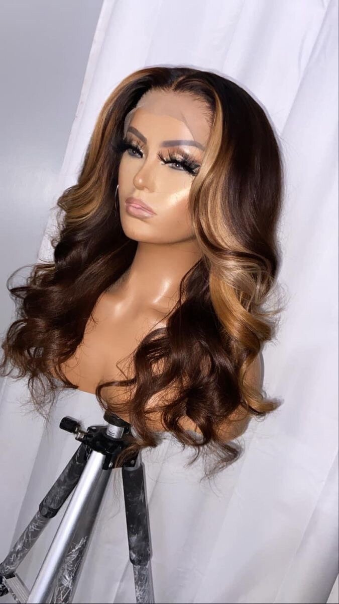Curly wig