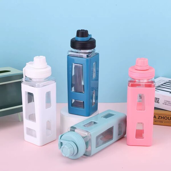 Bouteille d'eau réutilisable colorée