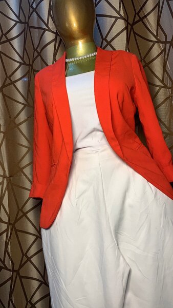 Blazer orange  élégant femme