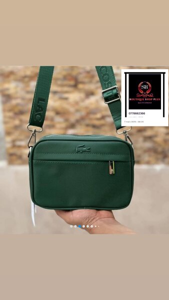 Sacoche Lacoste Authentique avec sa boîte