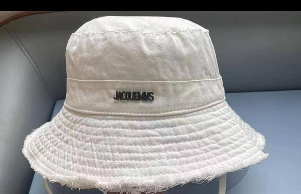 hat