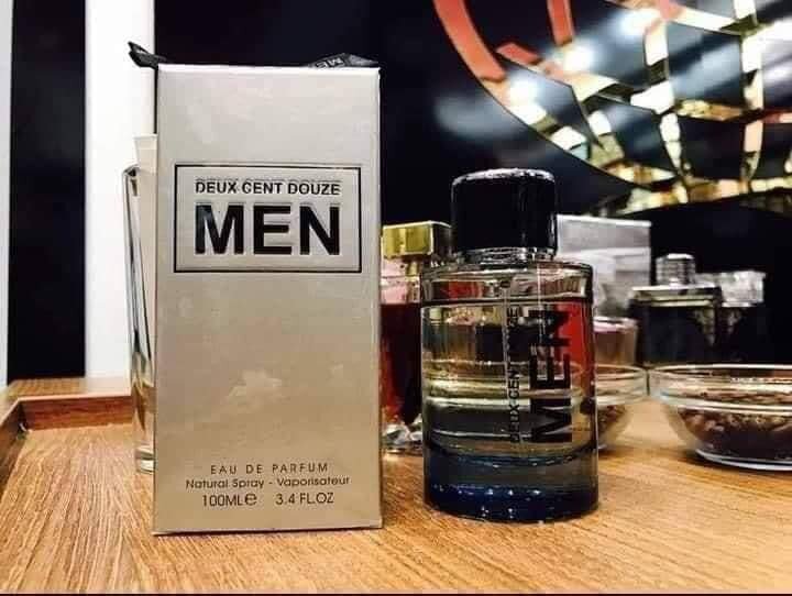 DEUX CENT DOUZE ΜΕΝ
