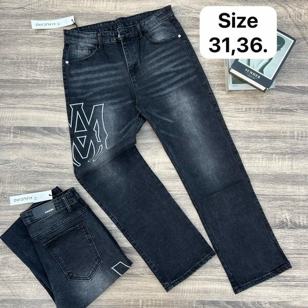 Baggy jeans