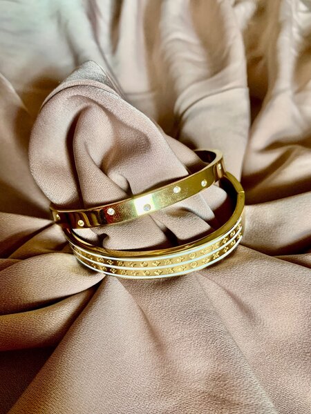 Ladies bracelets