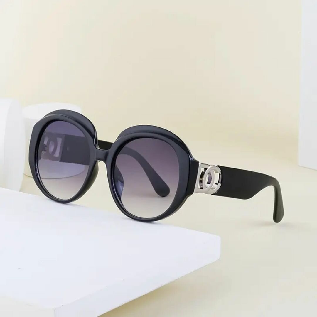 Lunettes de soleil rétro chic
