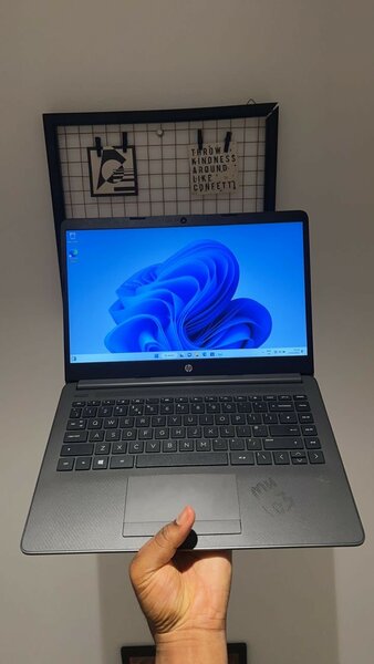 Hp 245 G8  Notebook PC  AMD