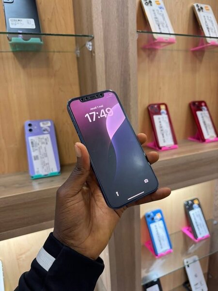 iPhone 12