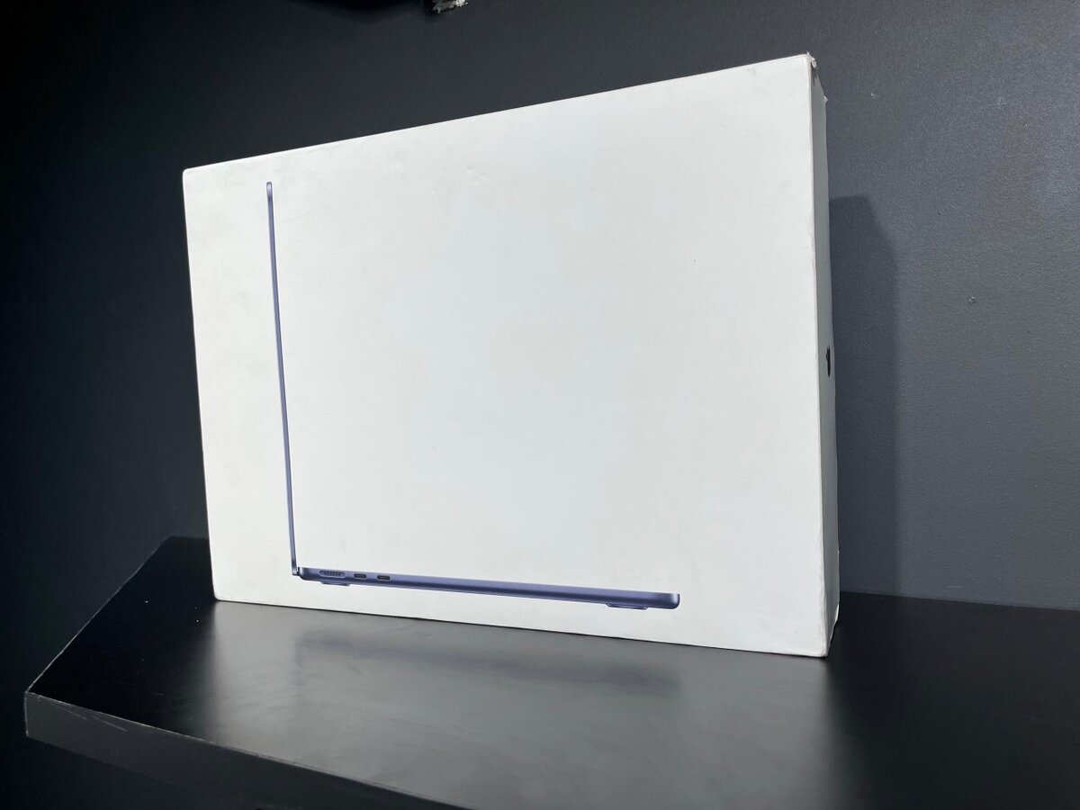 MacBook Air M3 13" (2024)