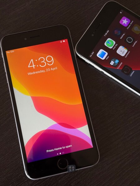 PRE-OWNED IPHONE 6S