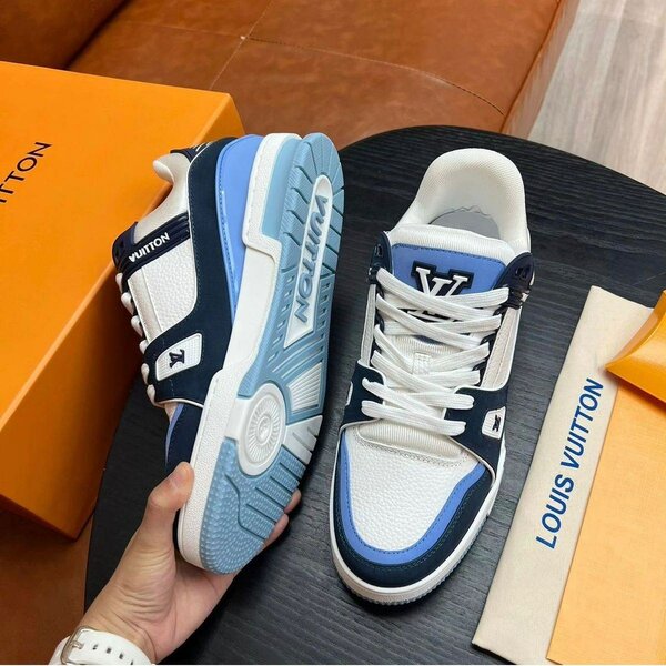 Fashion sneakers