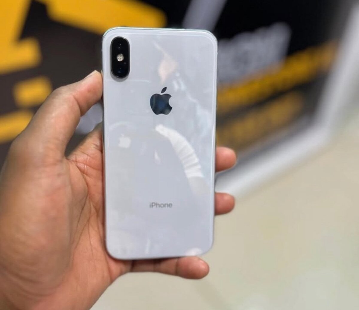 ROGGER IPHONES