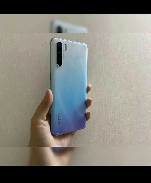 Smartphone OPPO F15 élégant