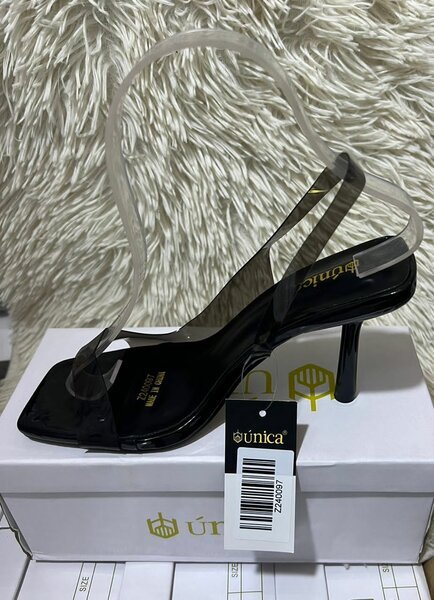 Heels/talons 11