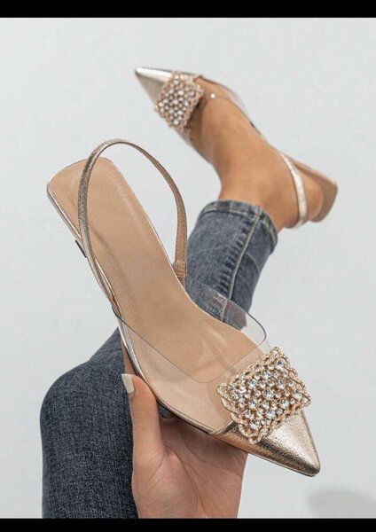 Kitten heels