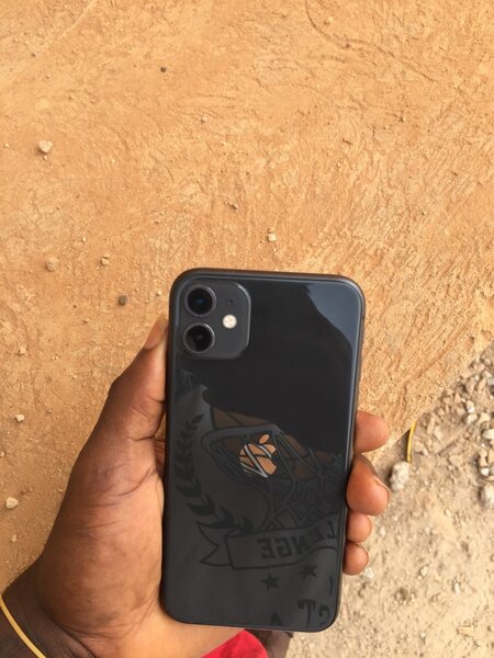 iPhone 11