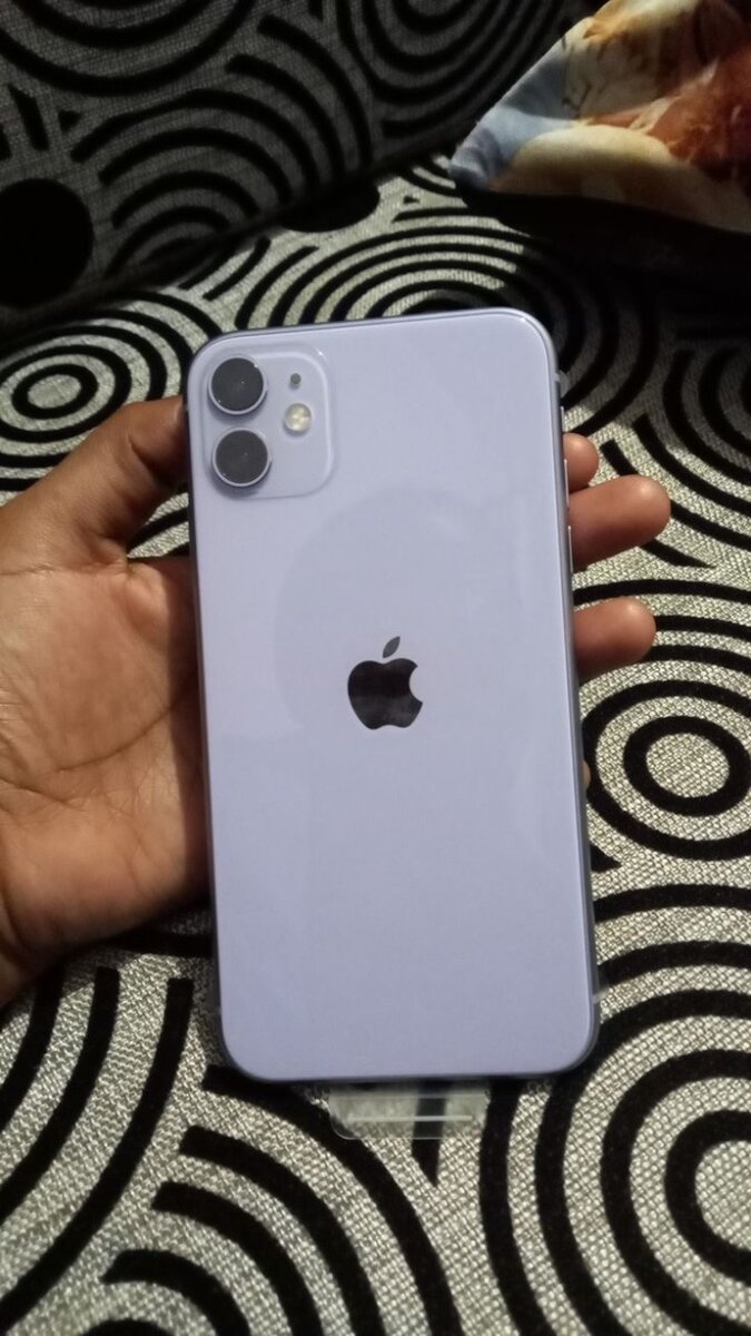 iPhone 11