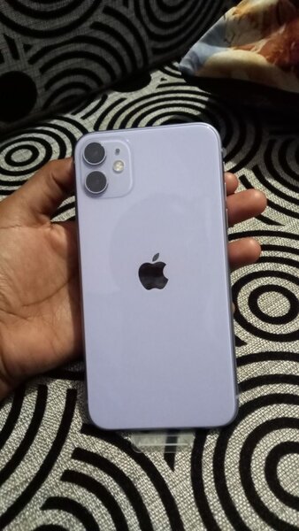 iPhone 11