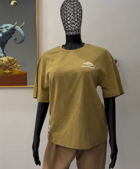 T-shirt yellow