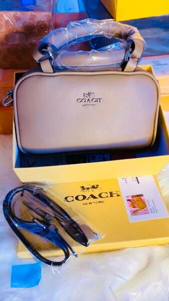 Sac Coach élégant en coffret