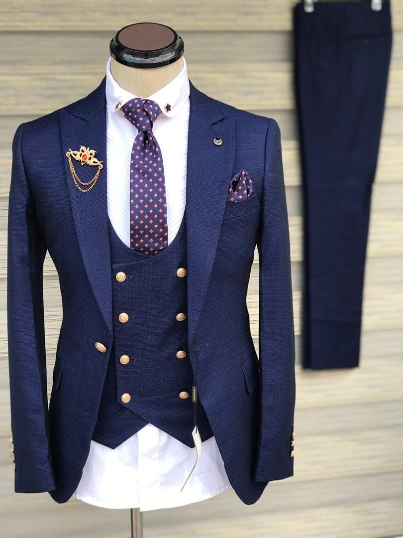 Suit bleu