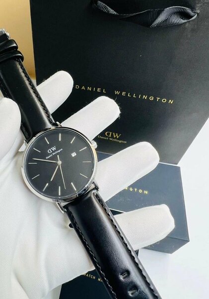 Montre Dw en cuir