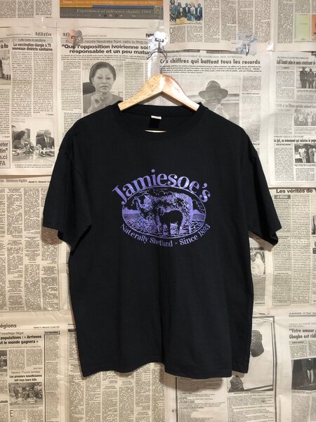 T-shirt en coton noir motif original