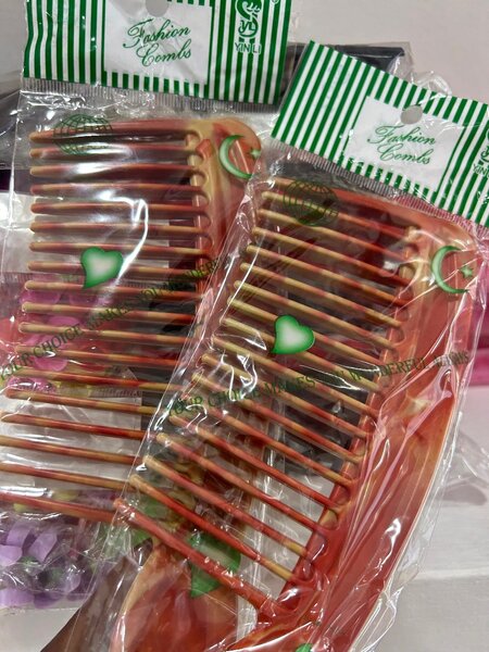 Hair combs