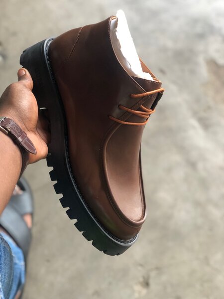 Guess boots