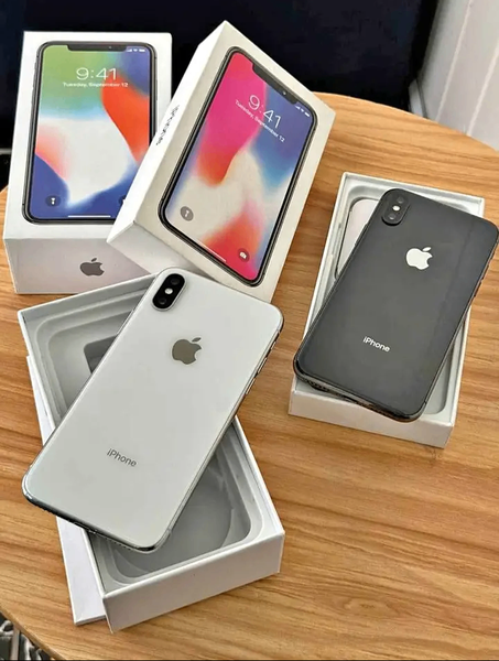 iPhone X 64Go - Débloqué