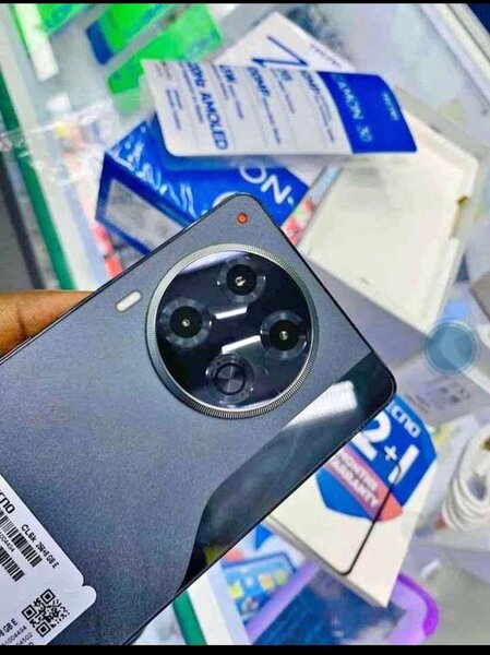 TECNO CAMON 30