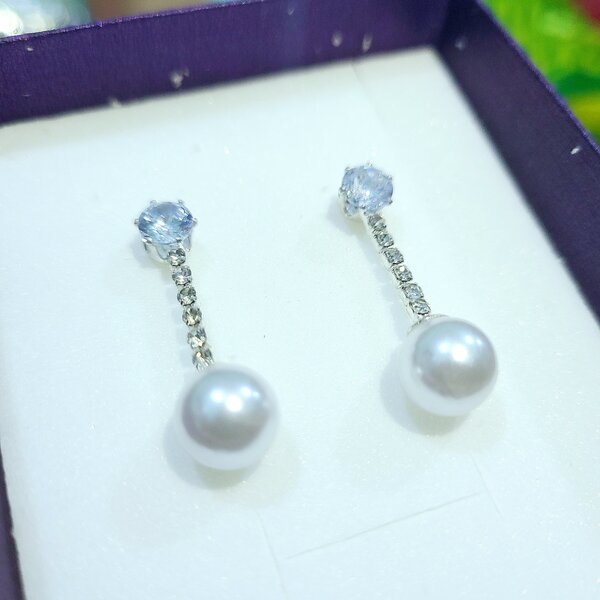 Dangling earrings